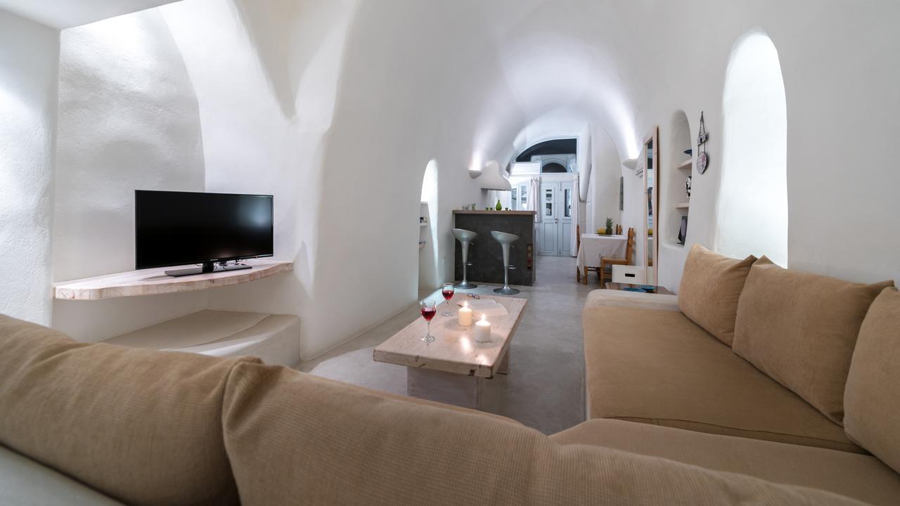 Christina'S Cave House Βίλα Φηρά Εξωτερικό φωτογραφία
